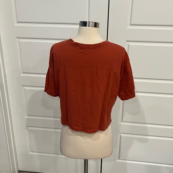 MWL Seamed Crop Tee - Picture 7 of 8